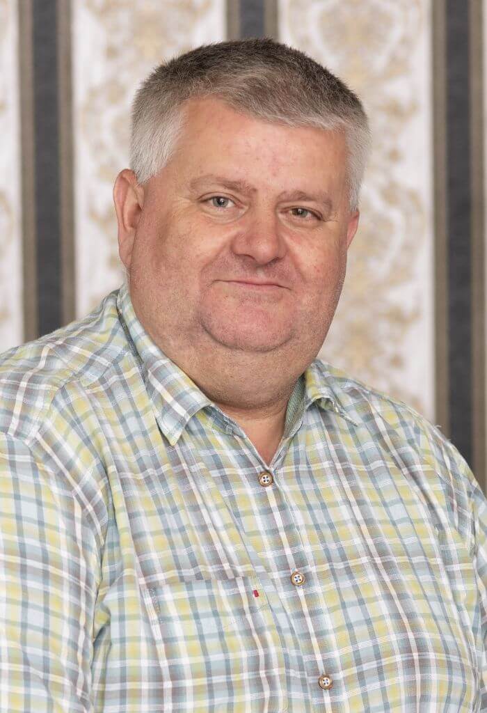 Bolyhos Zoltán Rólunk